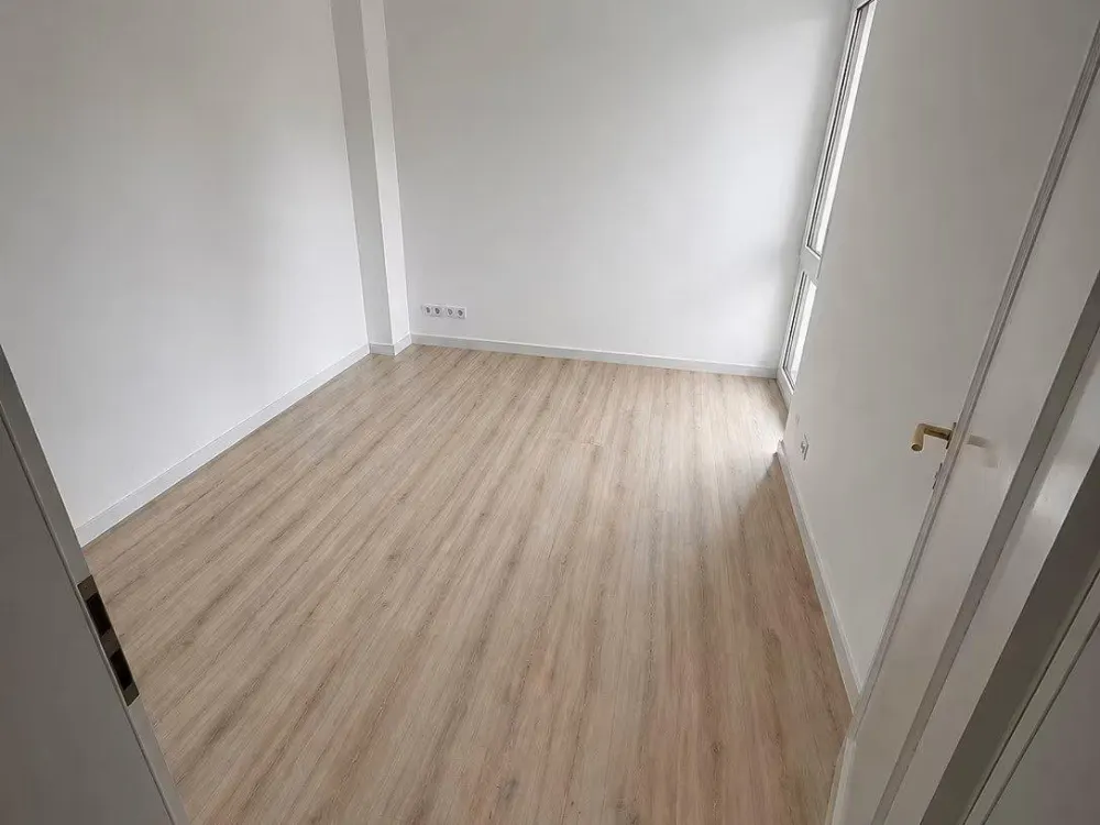 Großzügige 6-Zimmer-Wohnung mit Terrasse in Französisch Buchholz