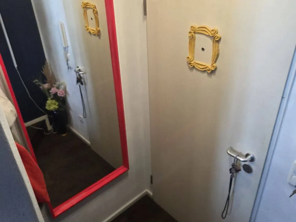 Außergewöhnliche möblierte Maisonette-Wohnung temporär zu vermieten