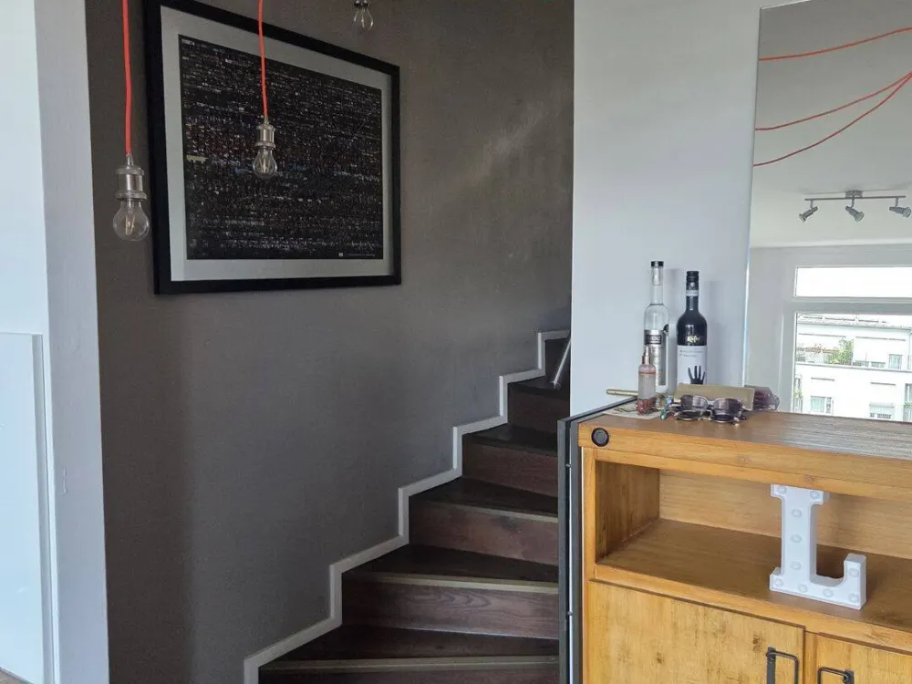 Außergewöhnliche möblierte Maisonette-Wohnung temporär zu vermieten