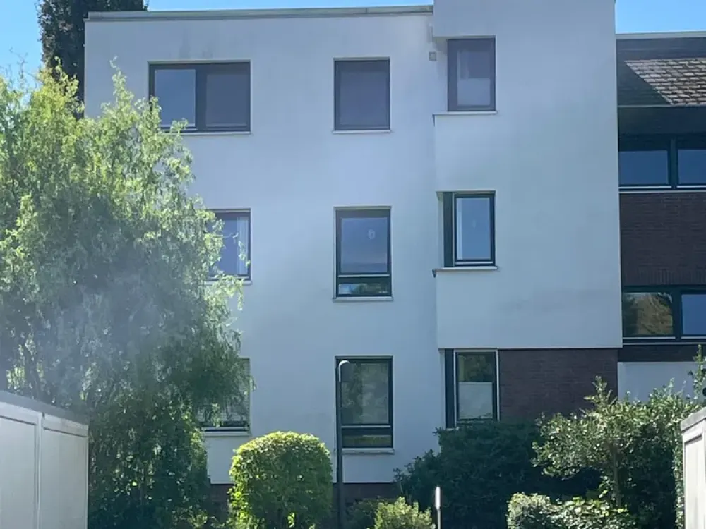 ruhige, helle Wohnung