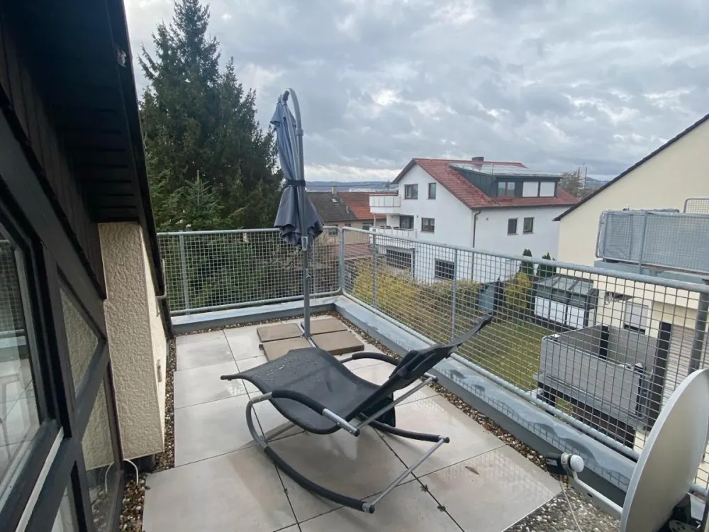 Ab 1. Oktober: Modern möblierte 2-Zimmer-DG-Wohnung in Ditzingen