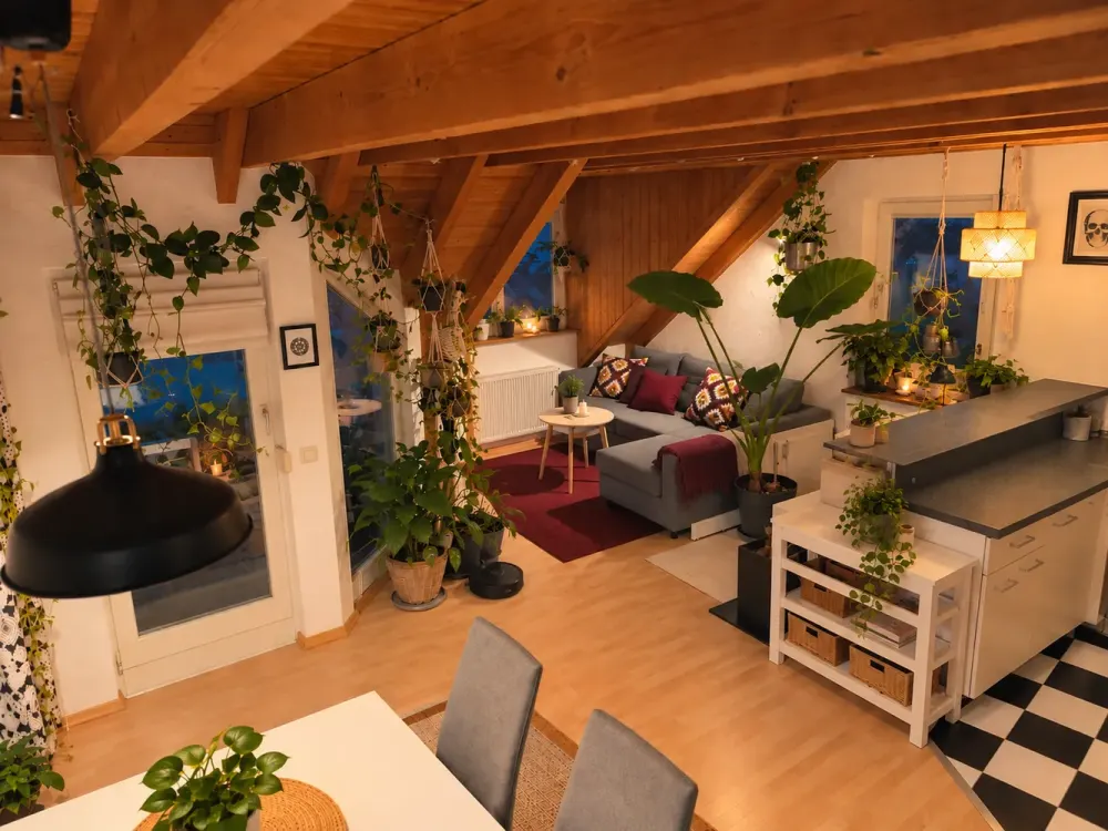 gemütliche 2,5 Zimmer Dachgeschosswohnung