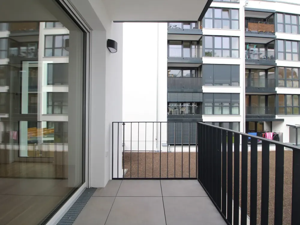 Erster Monat kaltmietfrei! Moderne 2-Zimmerwohnung mit Balkon ruhigem Hinterhaus!