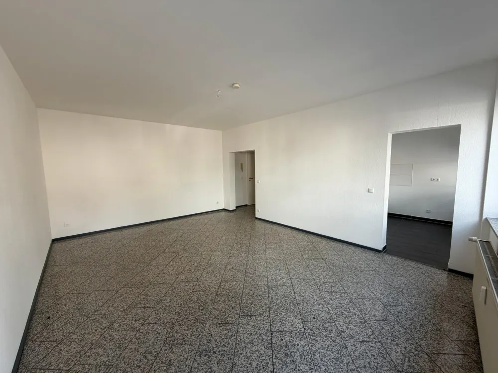 Helle und geräumige 2-Zimmer-Wohnung in Nürnberg