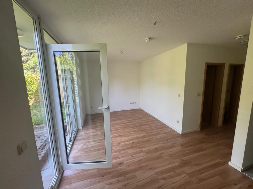 Gemütliche 1-Zimmer-Wohnung mit Terrasse und Garten in Schönefeld