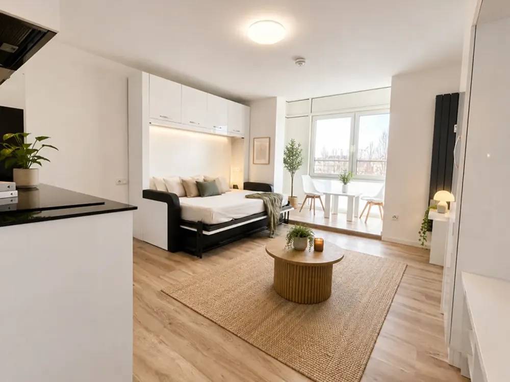Möbliertes 1-Zimmer Studio-Apartment in Top-Lage im Herzen Schwabings, kernsaniert