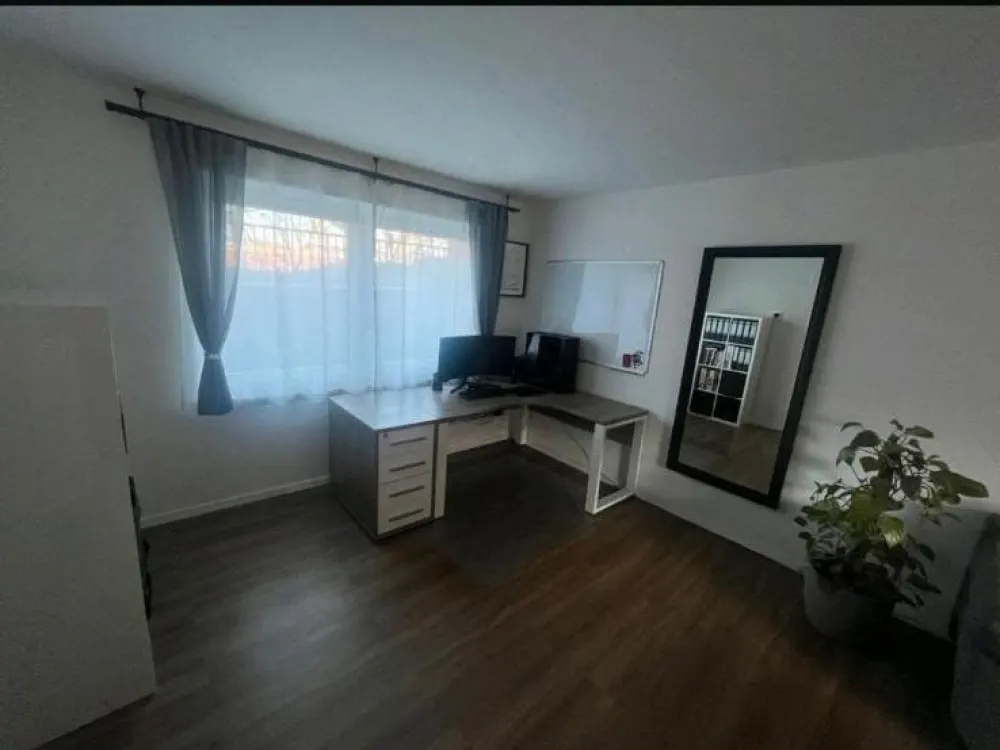 (Zwischenmiete) Zentrale 2-Zimmer-Wohnung direkt am Main
