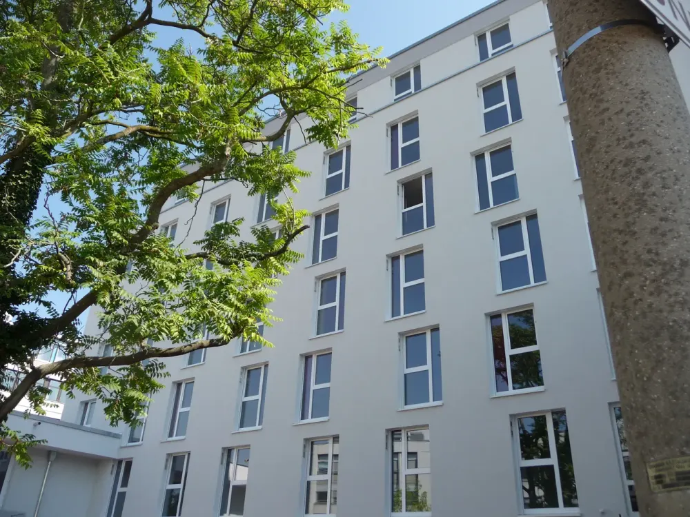 87 // Student Apartment in City Location