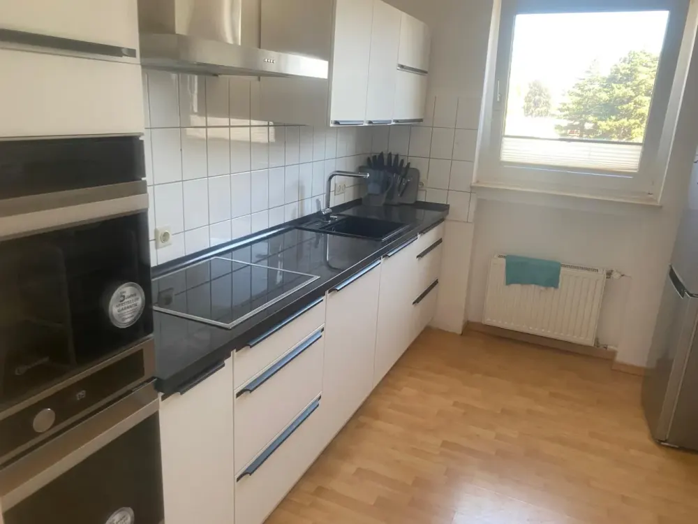 Fully Furnished 2 bedrooms Apartment + Fully equipped kitch in Düsseldorf-Lörick (Warm rent €1650)