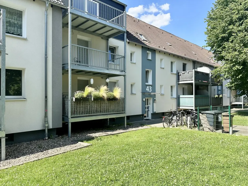 Einfach genial! Bezugsfertige 2 Zimmerwohnung in modernisierten Gebäude