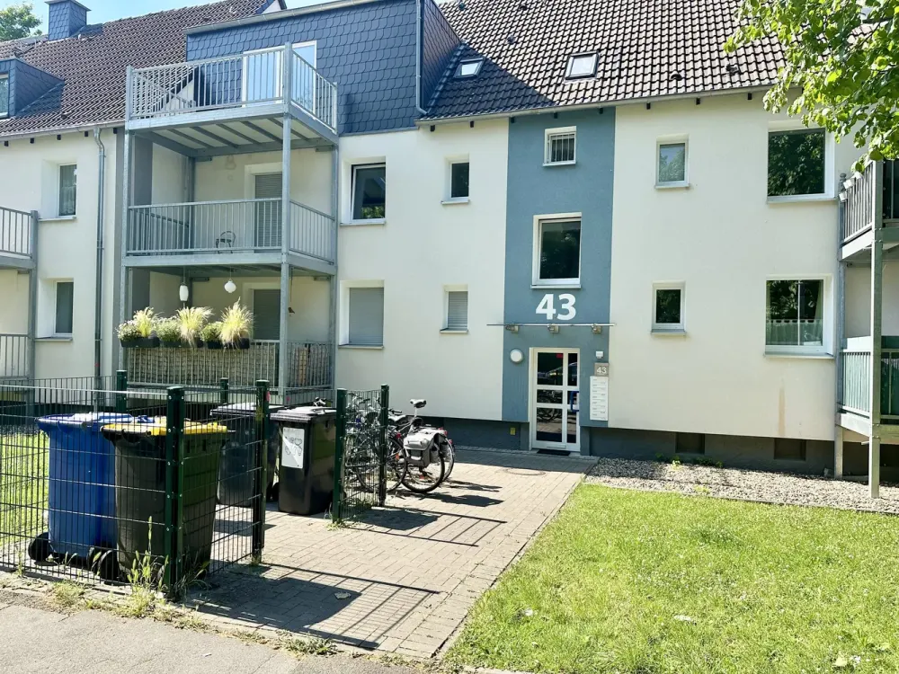 Einfach genial! Bezugsfertige 2 Zimmerwohnung in modernisierten Gebäude