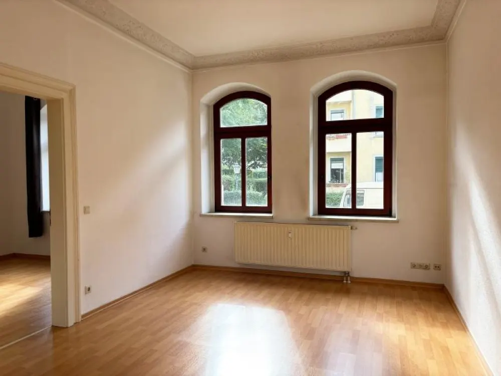 Löbtau: geräumige 2-Zi.-Altbauwohnung mit EBK im Hochparterre