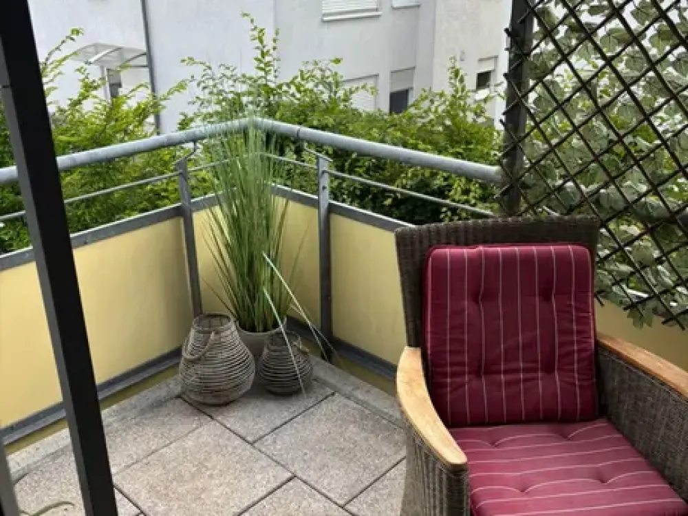 Renovated, fully furnished 2.5-room apartment near Bosch