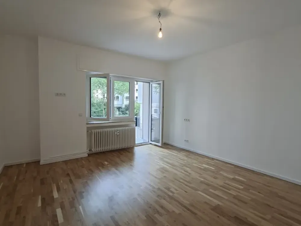 AMBIENT LIVING: WG geeignet! Komplett renovierte 3 Zimmerwohnung nahe dem Zoo!