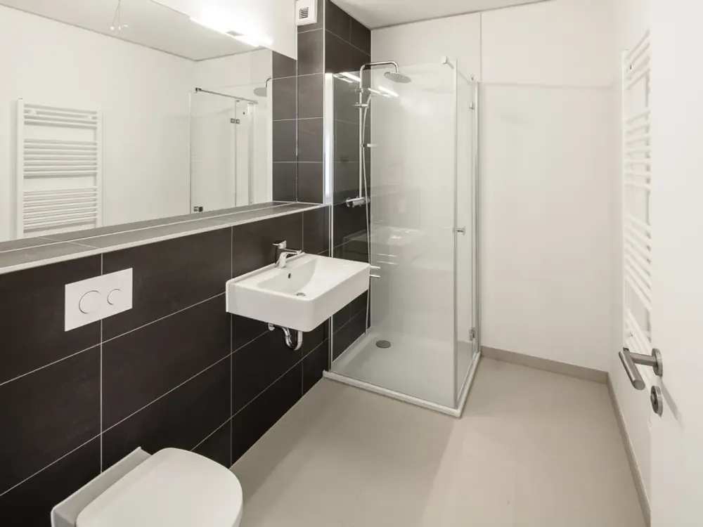 Schöner Wohnen im Westside Tower! Großzügige & moderne 3 Zi.-Whg. mit 2 Balkonen und 2 Bädern...!