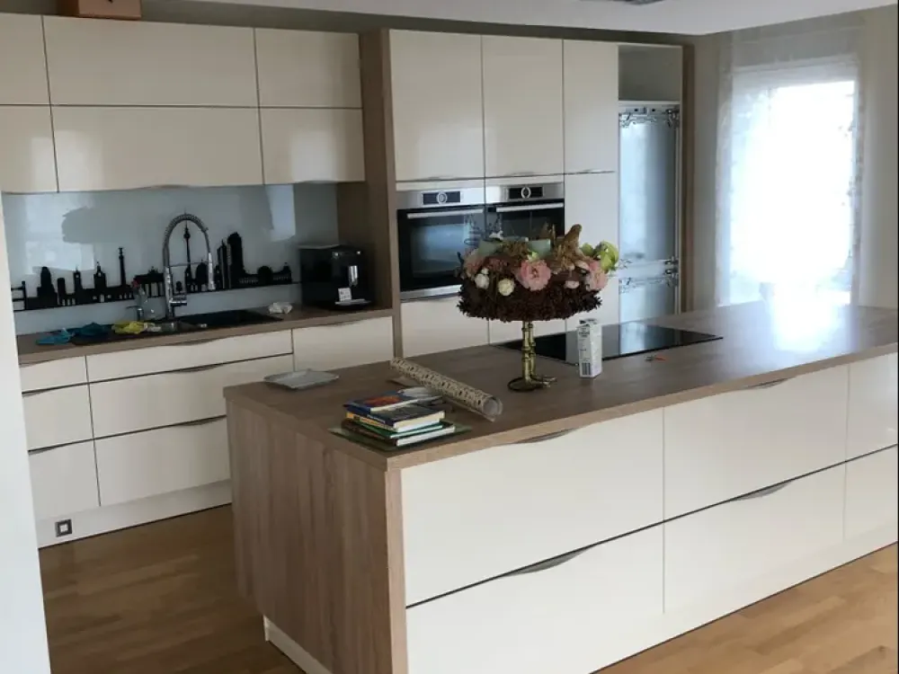 Schöne großzügige 2-Zimmerwohnung in Düsseldorf