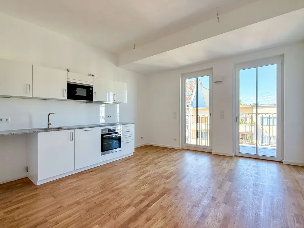 Geräumige 2-Zimmerwohnung mit Gartenzugang - schnell zum KuDamm