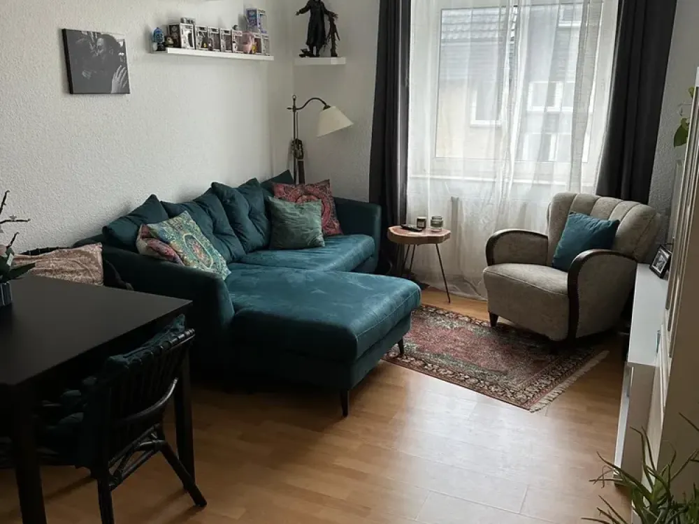 Helle Etagenwohnung im Jugendstil-Altbau