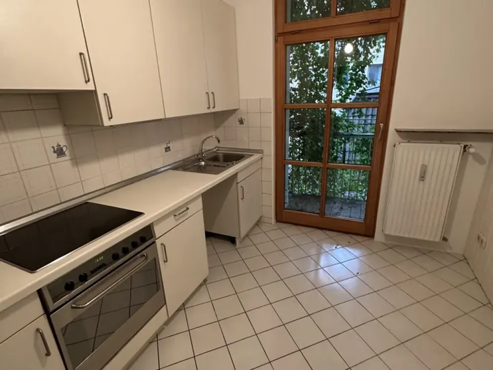 Available Immediately Shared Apartment Suitable in Absolute Prime Location of Munich