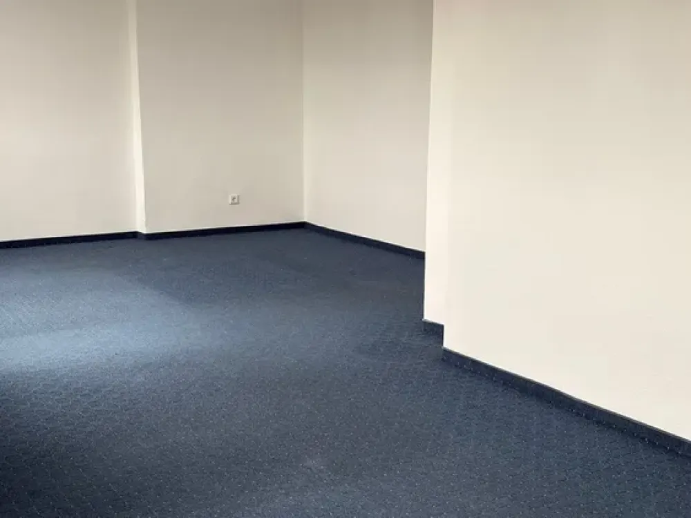 Bright 2-Room Apartment in Bremen Peterswerder, Not Suitable for Shared Living