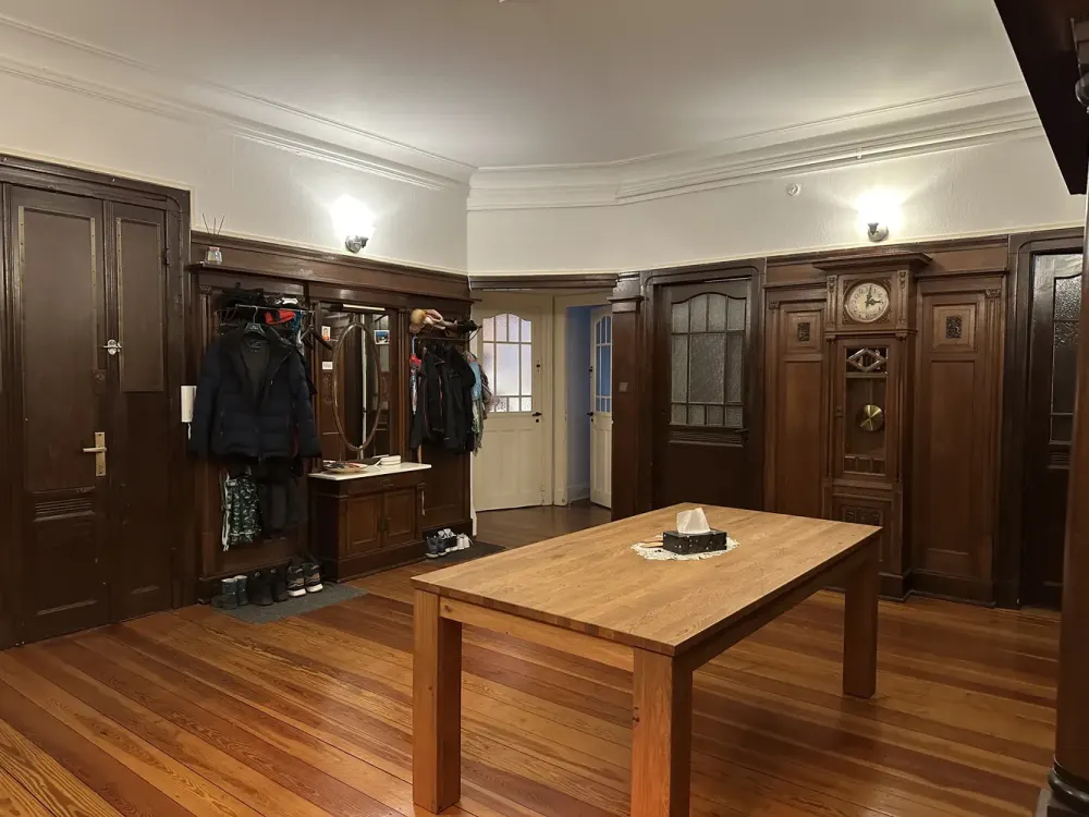 Viel Platz fur den Alltag in einer 5-Zimmer-Wohnung in Hamburg St. Georg
