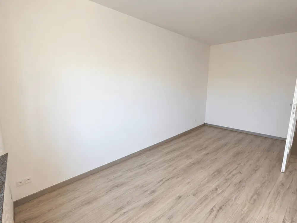 1-Zimmer-Wohnung mit Aufzug & Keller in ruhigem München-Solln