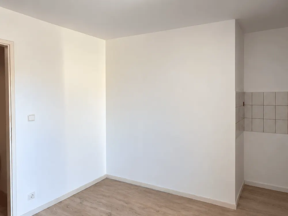 1-Zimmer-Wohnung mit Aufzug & Keller in ruhigem München-Solln