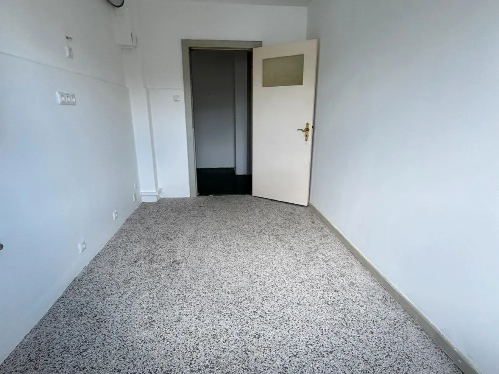 Frisch (Teil)Sanierte Wohnung in Absoluter Top Lage (St.Pauli)
