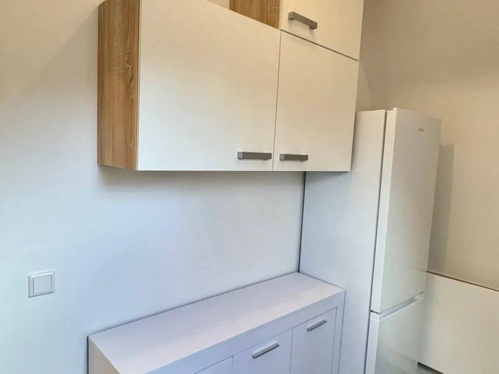 1 Zimmer frei in moderner 5er-Männer-WG in Erlenstegen • neue Küche • frisch renoviert • Wohnen im Grünen