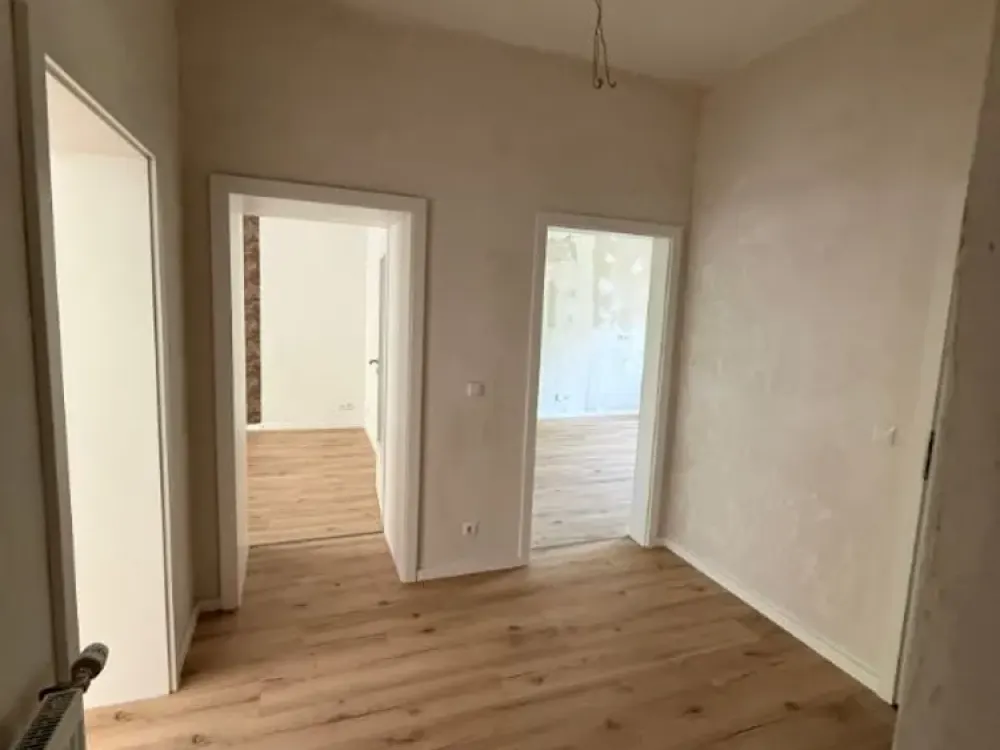 Großzügige 2- Zimmer Wohnung in zentraler Lage!