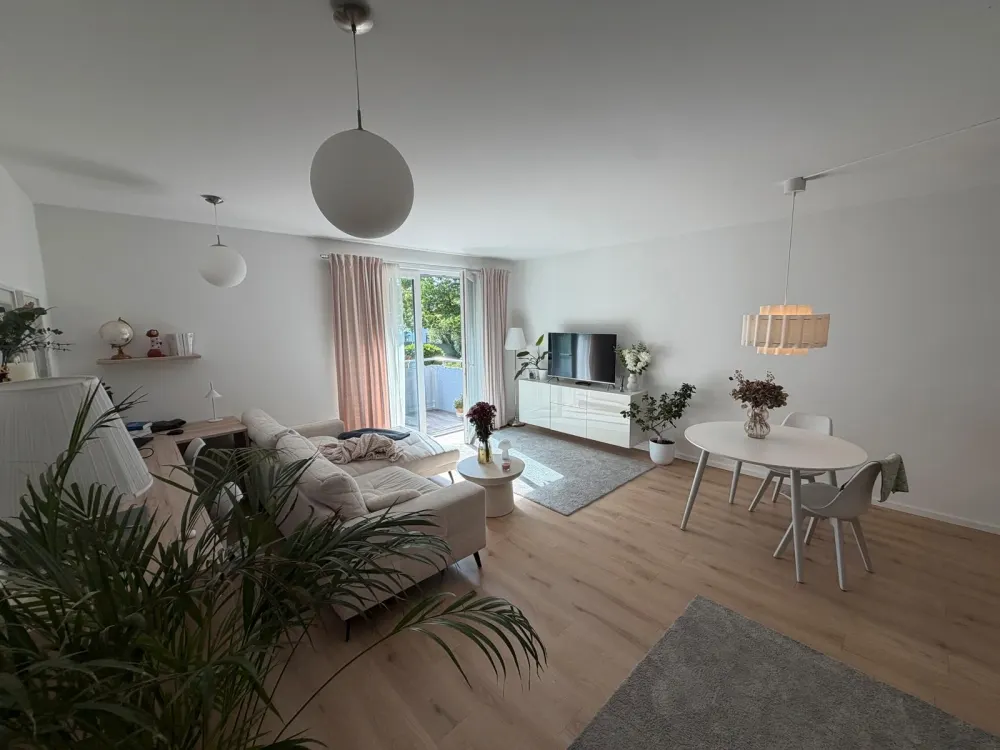 Schöne zwei Zimmer Wohnung in Wedel