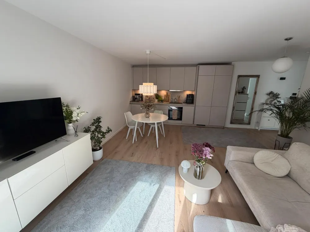 Schöne zwei Zimmer Wohnung in Wedel