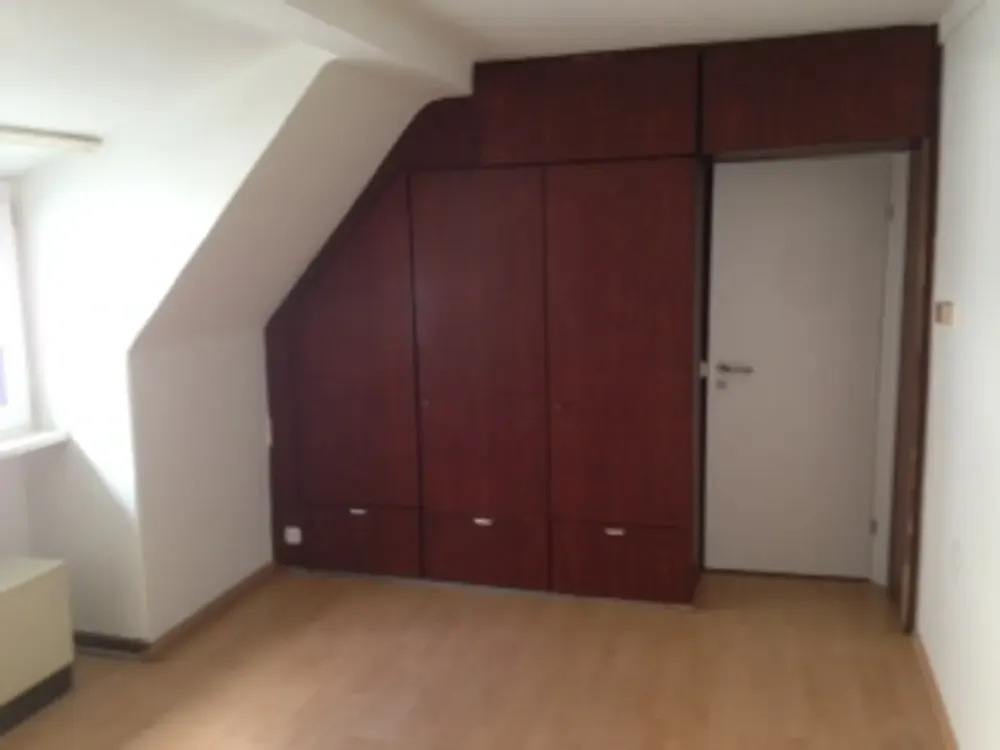 Behagliche, zentrale 2-Zi-Dachgeschosswohnung in ruhiger Lage