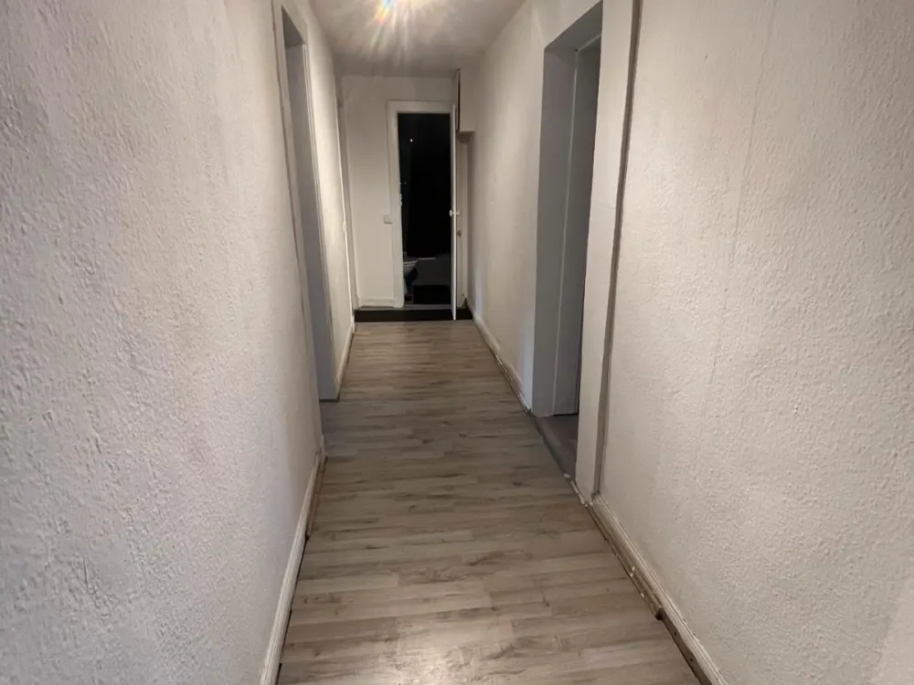 Top Sanierte 85 m² Wohnung 3,5 Zimmer Neu Bad