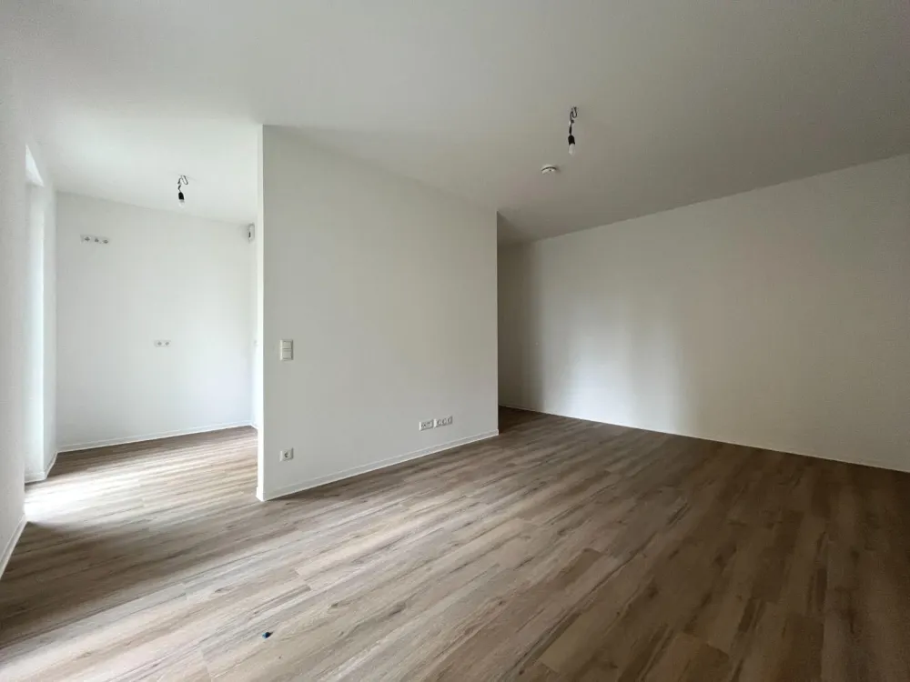 Neubauwohnung mit Terrasse: Geräumige 2-Zimmer - optional mit Einbauküche im Zentrum-Ost
