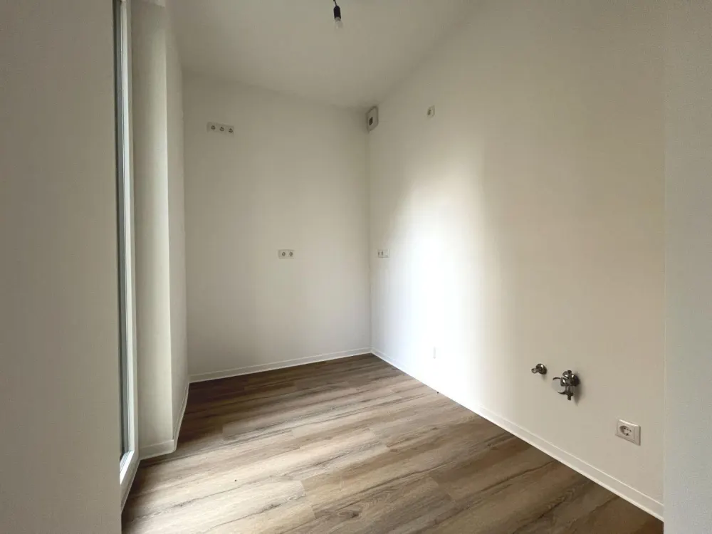 Neubauwohnung mit Terrasse: Geräumige 2-Zimmer - optional mit Einbauküche im Zentrum-Ost