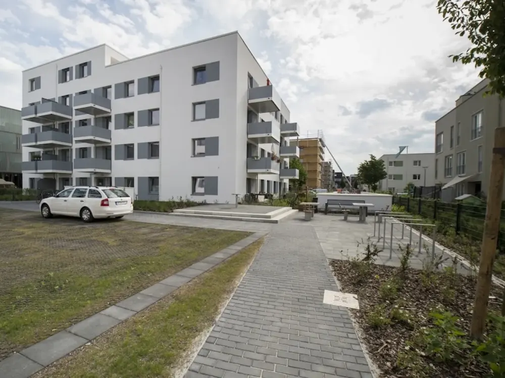 Zentral gelegene Wohnung - Streicharbeiten erforderlich - Wir kommen Ihnen entgegen!