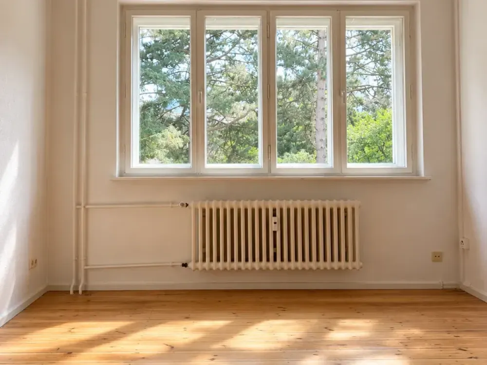 Bright 2-Room Apartment in Berlin-Tegel | Fitted Kitchen | Green View