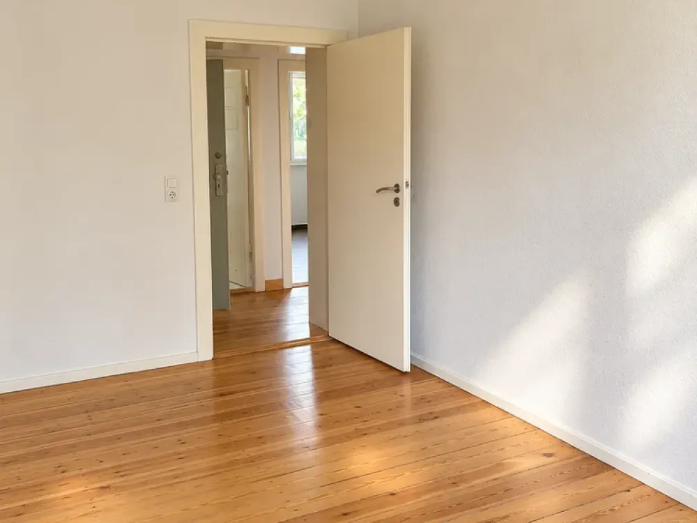 Bright 2-Room Apartment in Berlin-Tegel | Fitted Kitchen | Green View