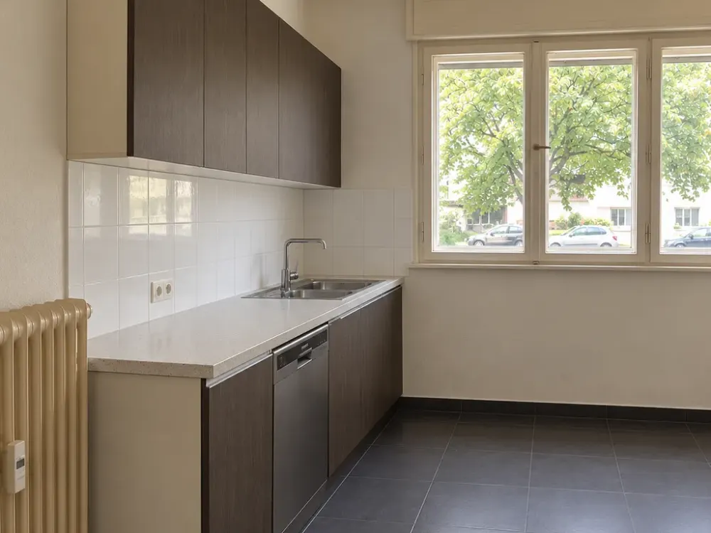 Bright 2-Room Apartment in Berlin-Tegel | Fitted Kitchen | Green View