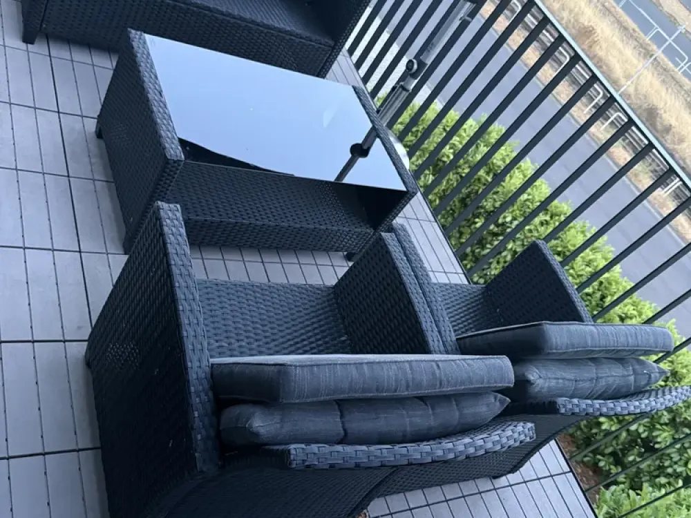 DÜSSELDORF: TENANT WANTED: Rare Opportunity in Highly Sought-After Residential Area