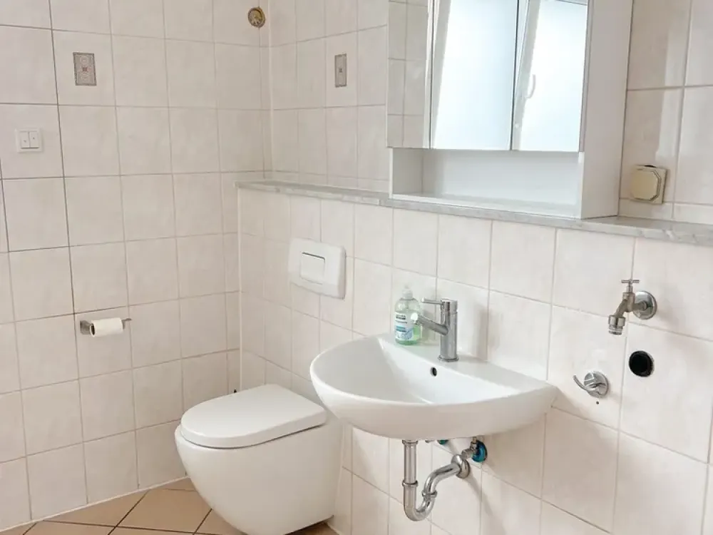 Balkon & Terrasse: Helle 3-Zimmer-Wohnung, 110 m², Schwalbach-Elm