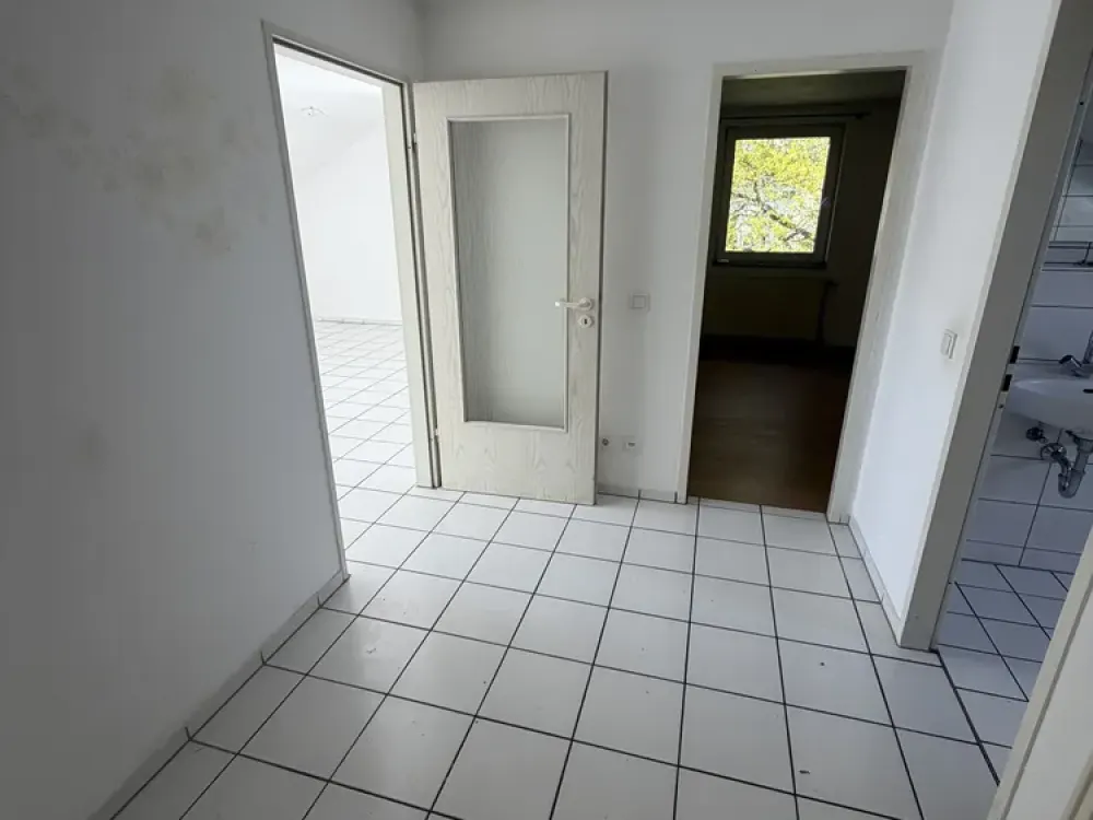 Helle 2,5 Zimmer DG-Wohnung in ruhiger Lage - Dortmund Holzen