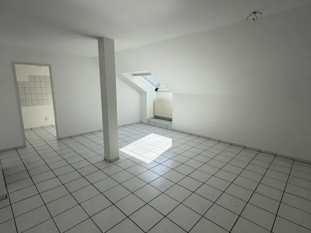 Helle 2,5 Zimmer DG-Wohnung in ruhiger Lage - Dortmund Holzen