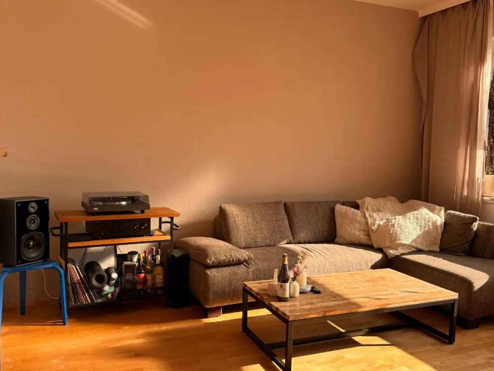 Möblierte 3-Zimmer-Wohnung mit Balkon in der Südstadt