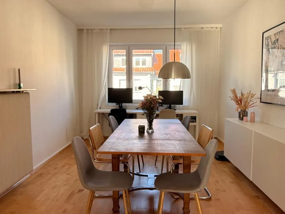 Möblierte 3-Zimmer-Wohnung mit Balkon in der Südstadt