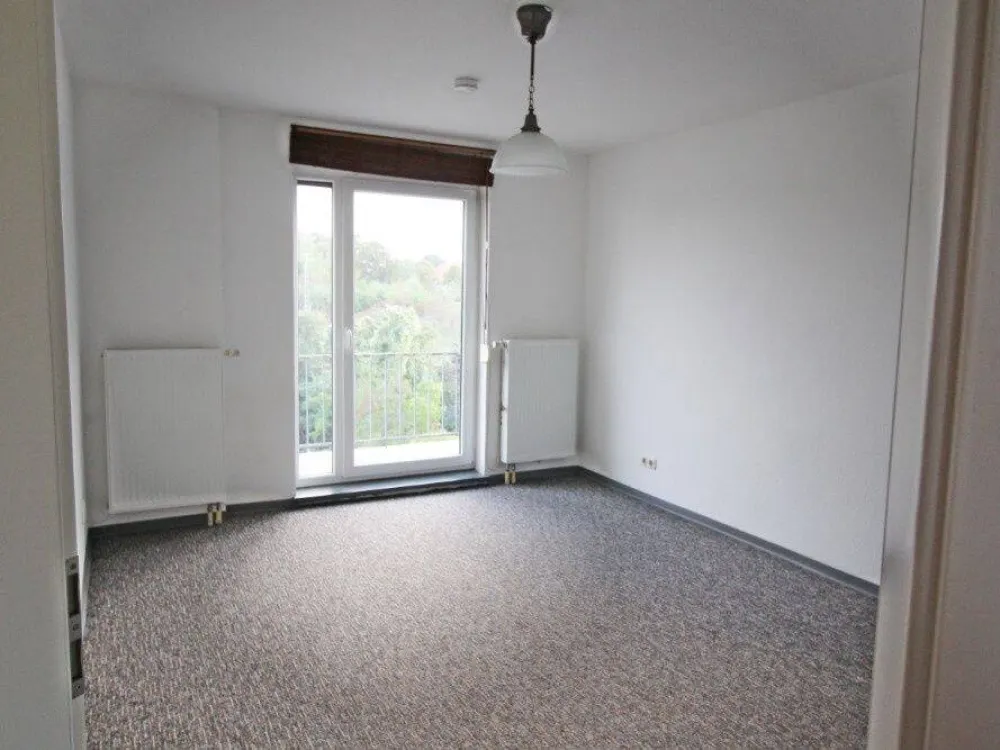 Singlewohnung Nähe Mercedes - Sebaldsbrück - ideal für 1-2 Personen - im DG