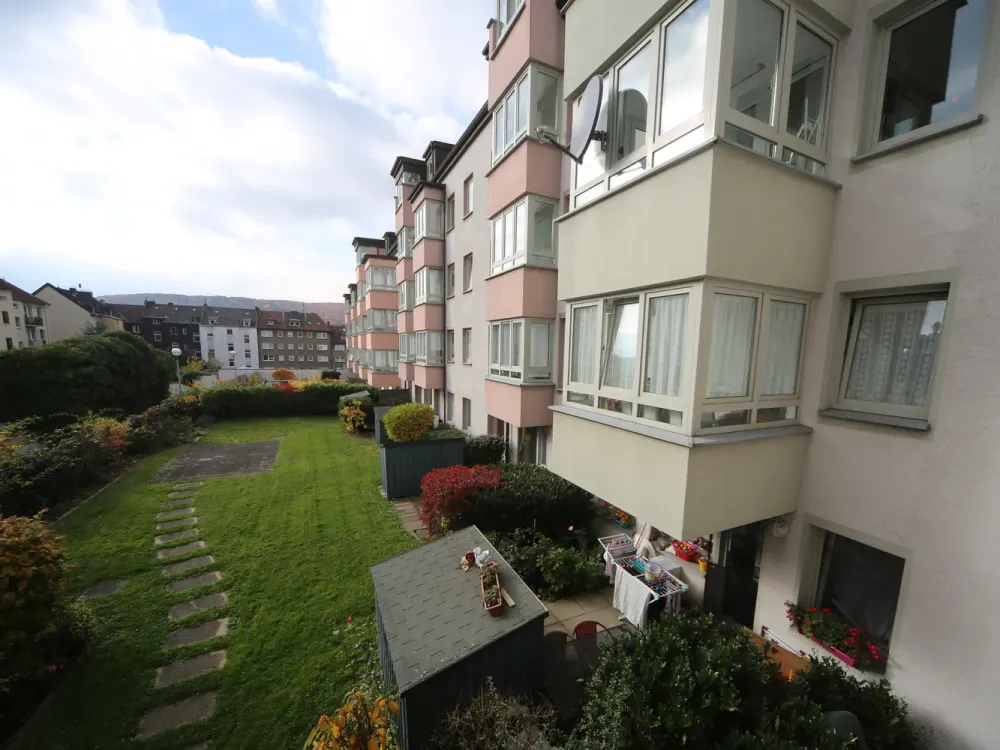 Ruhige 2-Zimmer Whg. mit verglastem Balkon