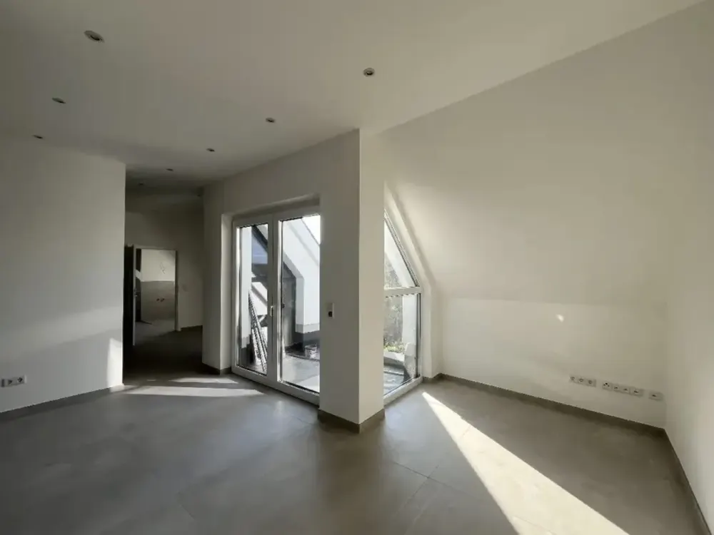 First occupancy 3-room apartment with loggia and fitted kitchen KFW 40