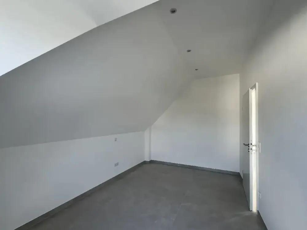 First occupancy 3-room apartment with loggia and fitted kitchen KFW 40